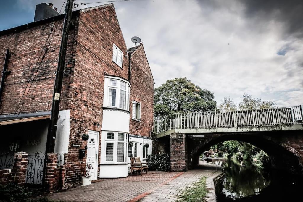 Hidden Gem Canal Facing Retreat With Lovely Walks Hopwas Exteriér fotografie
