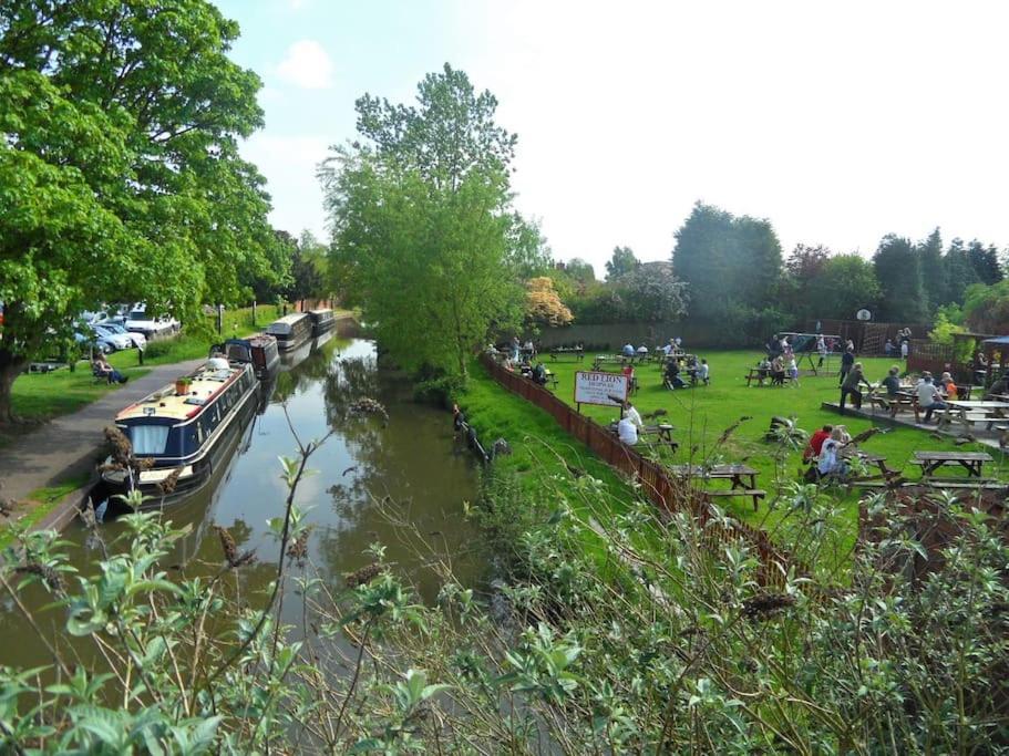 Hidden Gem Canal Facing Retreat With Lovely Walks Hopwas Exteriér fotografie