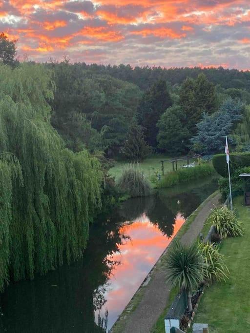 Hidden Gem Canal Facing Retreat With Lovely Walks Hopwas Exteriér fotografie